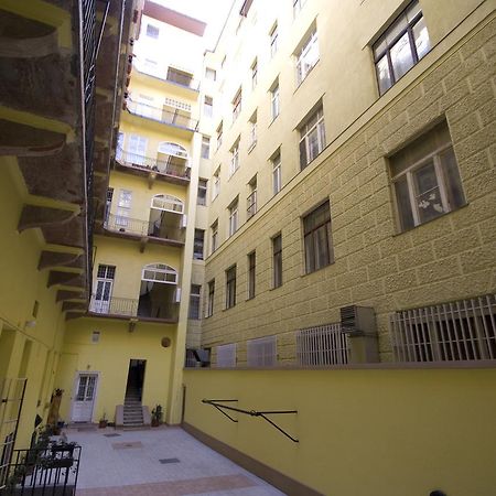 Apartment Akademia 布达佩斯 外观 照片